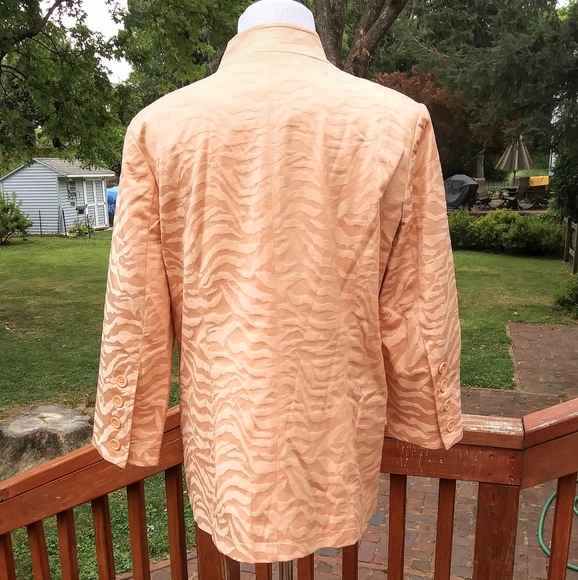 Linea By Louis Dell 'Olio Coral Blazer - Picture 2 of 3